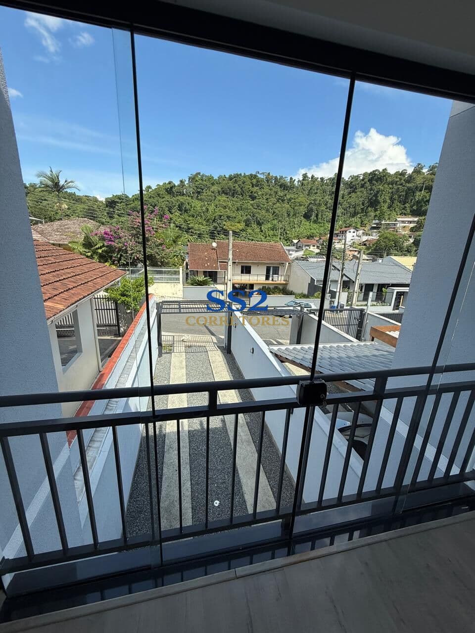 Sobrado Pronto no Bairro Escola Agrícola