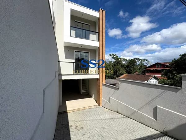 Sobrado Padrão em Blumenau/sc.