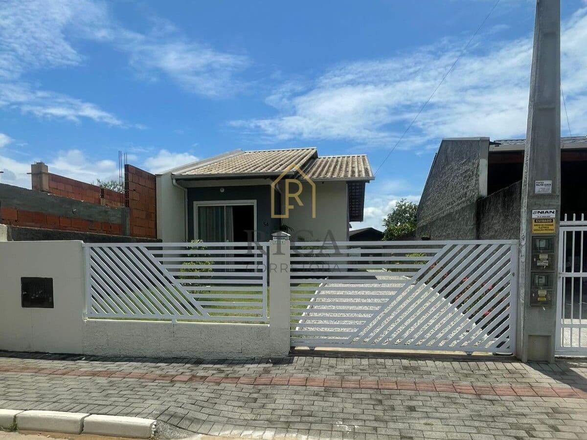 Casa padrão em Indaial/sc.