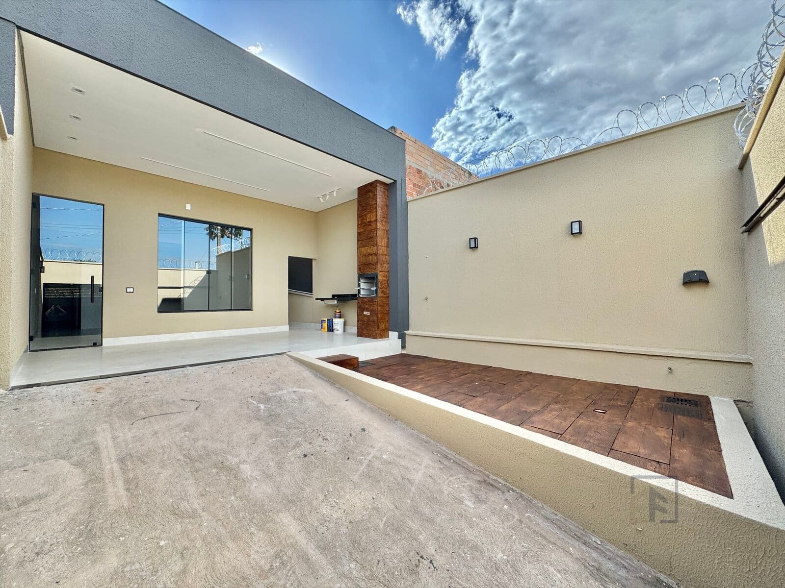 Casa nova com 3 quartos sendo uma suíte a venda no Residencial Marilia