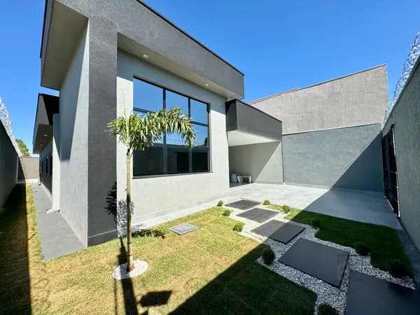 Casa de alto padrão a venda no bairro Jardim América em Goiânia