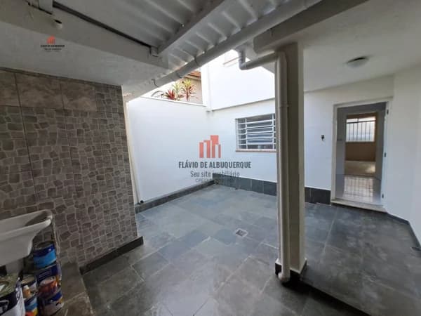 Casa Padrão para Aluguel em Vila Primavera São Paulo-SP