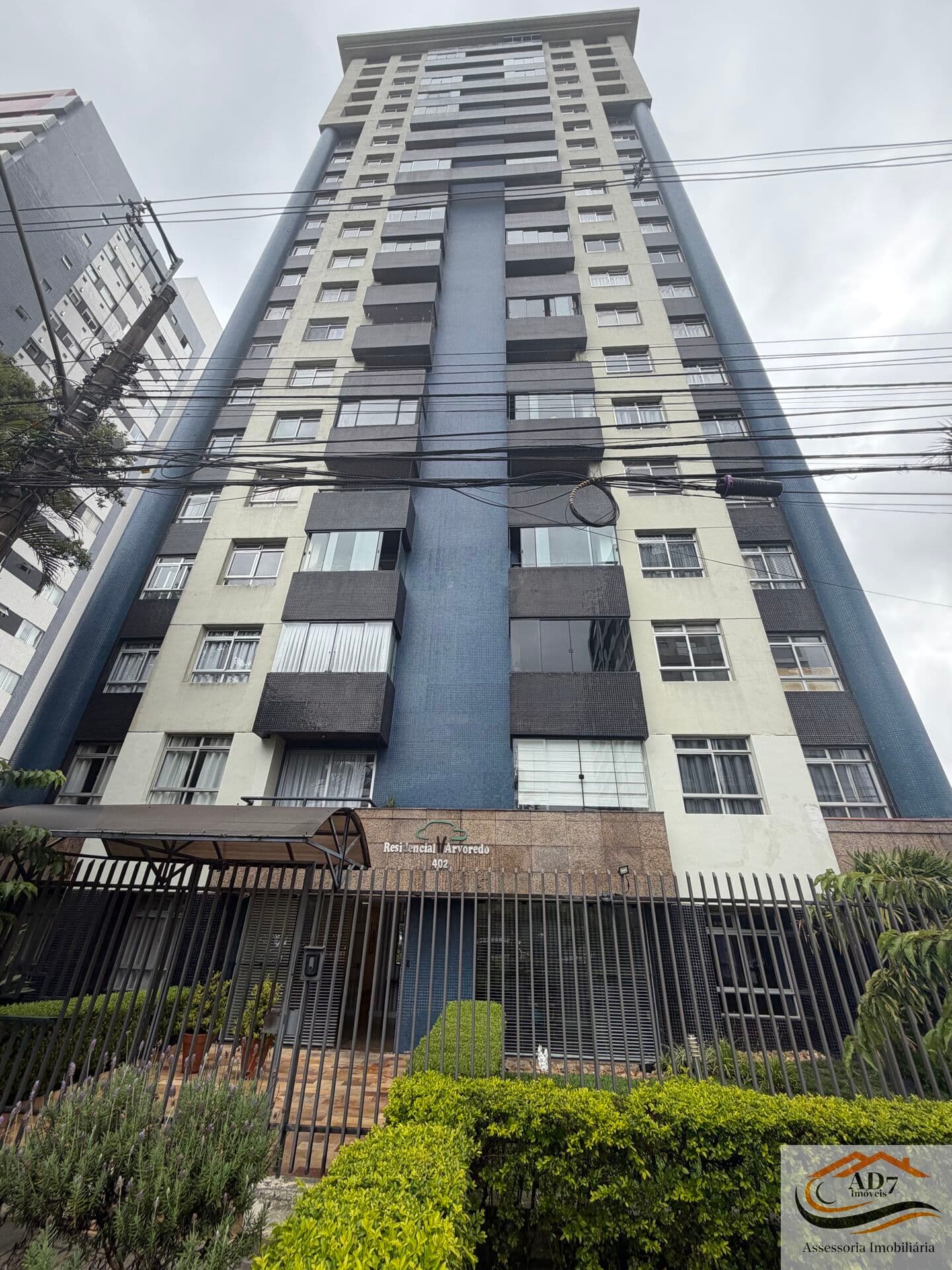 Apartamento em Cristo Rei, Curitiba/PR
