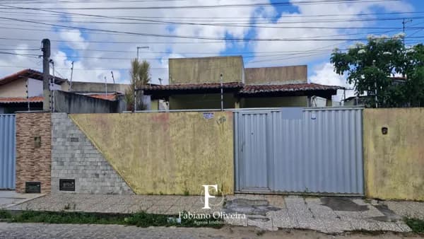 CASA À VENDA EM EMAÚS - PARNAMIRIM/RN