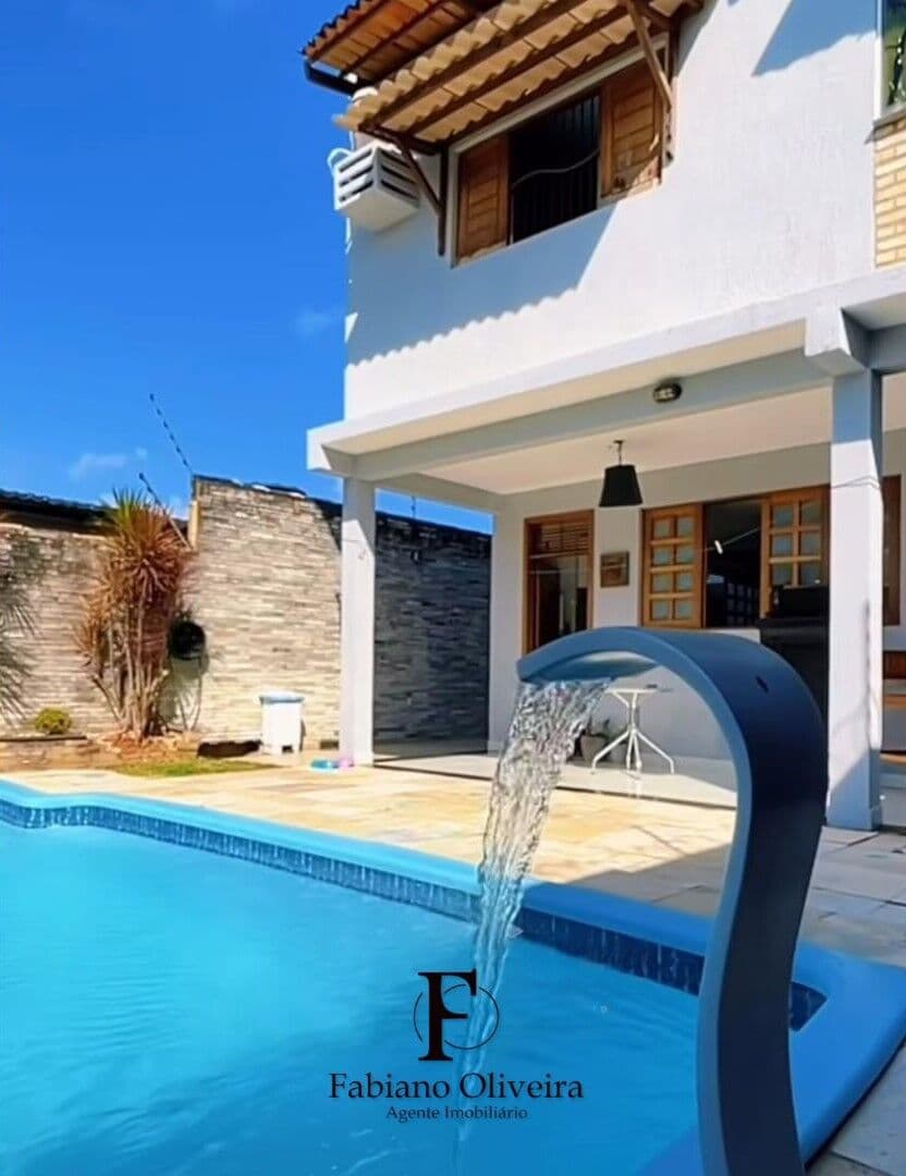 Temos uma aconchegante casa com piscina para venda no bairro Liberdade - Parnamirim/RN