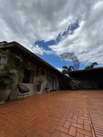 Casa no Jardim Santa Isabel - Sertãozinho - SP