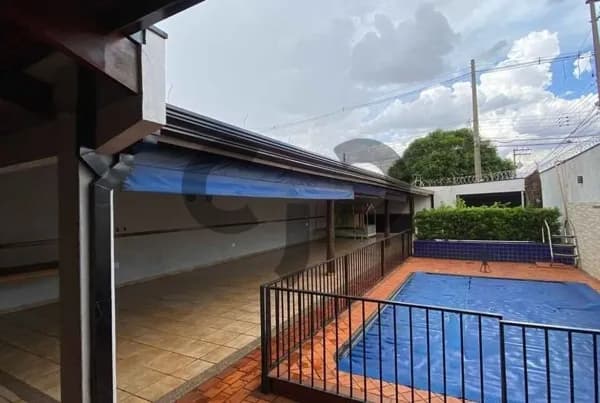 Casa no São João - Sertãozinho - SP