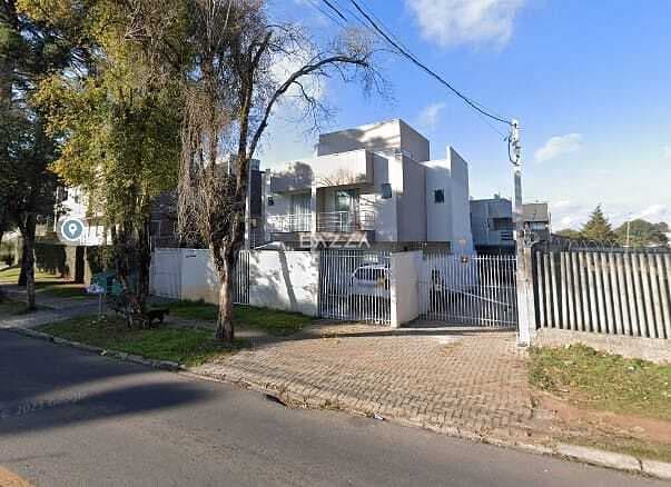 Sobrado à venda no bairro Campo Comprido em Curitiba/PR