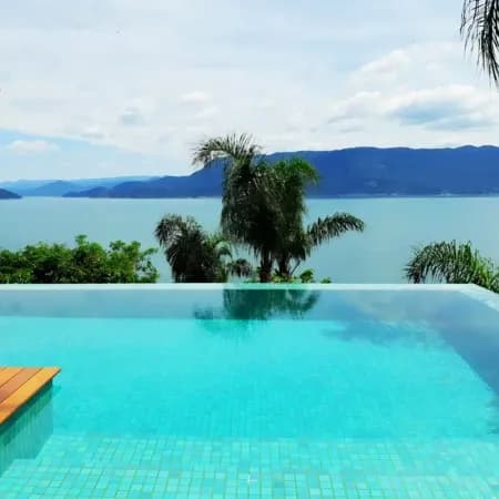Linda Casa Tropical em Ilhabela