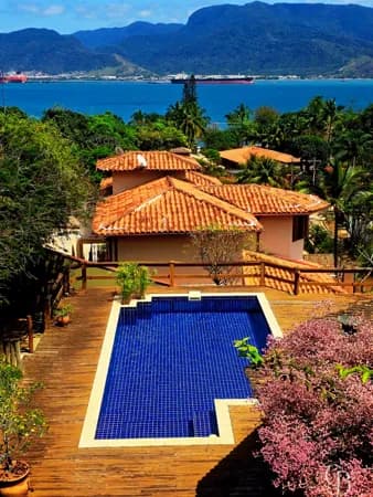 Linda Casa Bela à Venda no Coração da Cidade
