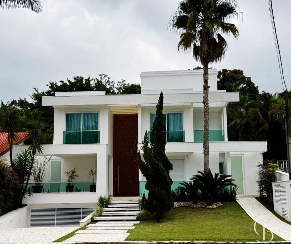 Exclusividade e Conforto na Riviera – Seu Refúgio à Beira-Mar