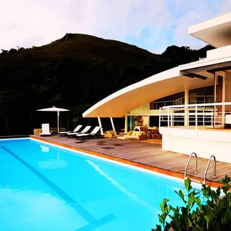 Linda Casa Exuberante em Ilhabela.