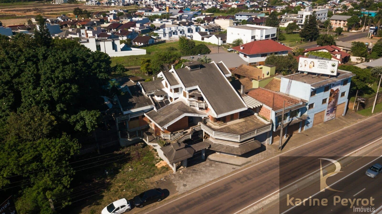 Casa Residencial/Comercial