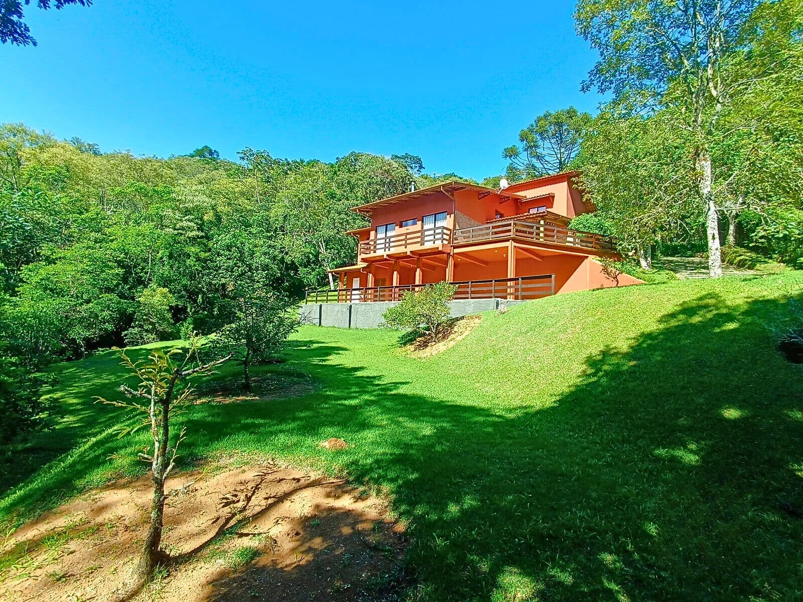 Privacidade e Conforto no Coração de Santo Antônio do Pinhal
