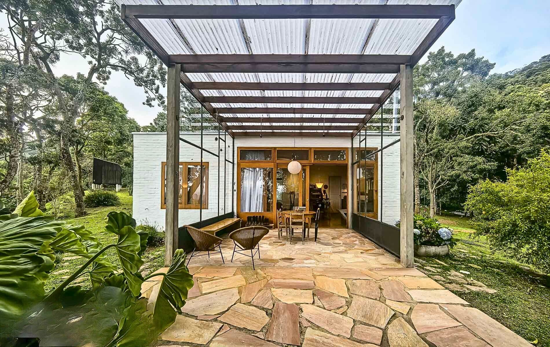 Design e Natureza: A Obra de Carlos Verna na Serra da Mantiqueira