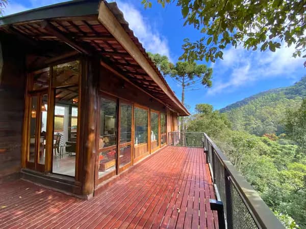 Refúgio das Araucárias | Design e silêncio na Mantiqueira
