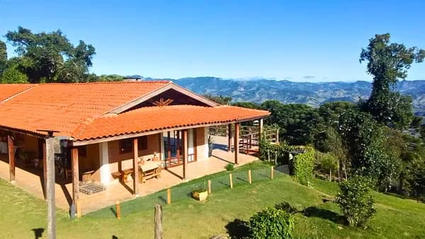 Exclusividade e Natureza: O Refúgio Definitivo no Coração do Paiol Grande