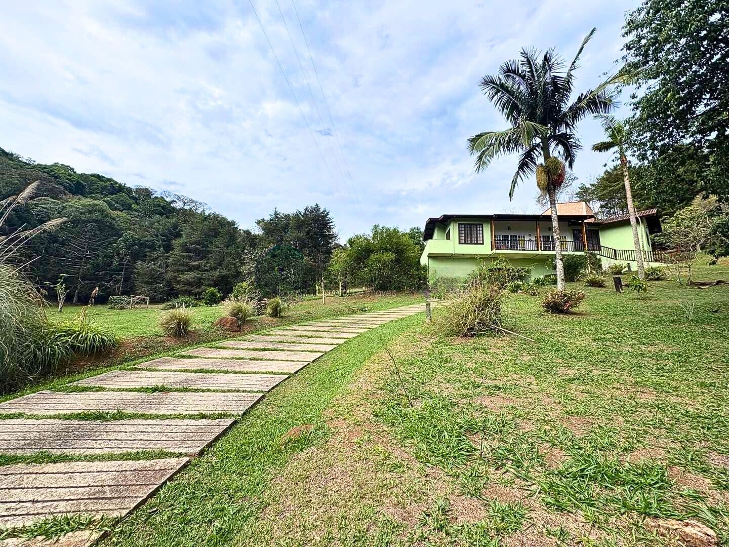 A Tradução da Liberdade: 27.000 m² de Natureza Preservada