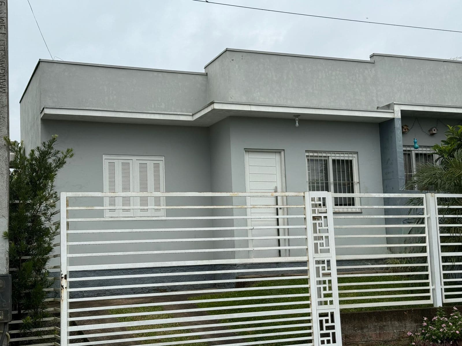 Casa Geminada com pátio fechado