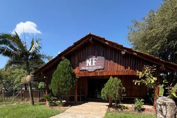 Espaço para eventos ou moradia
