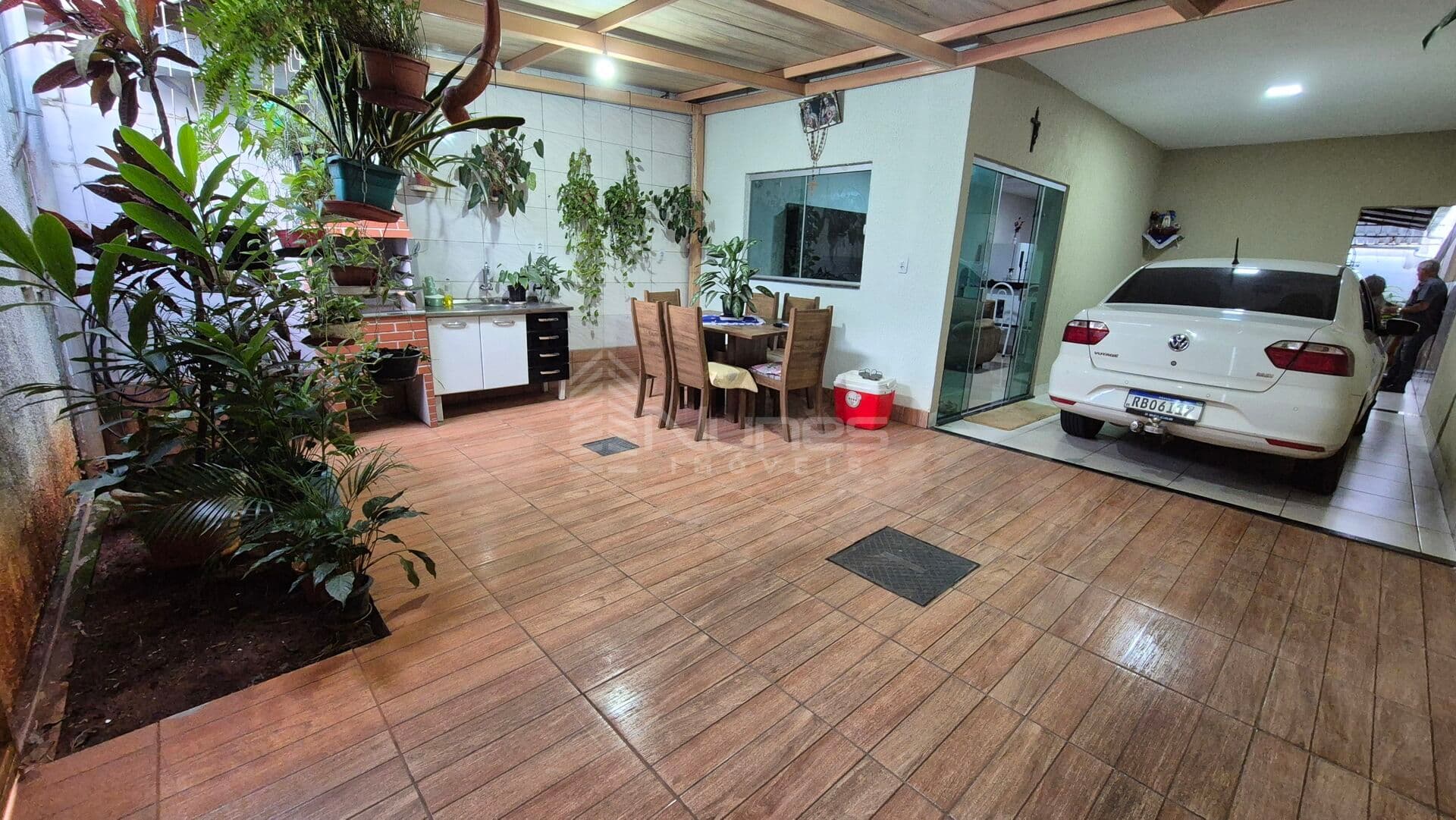 Linda Casa 2 Quartos sendo 1 Suíte com Área Gourmet