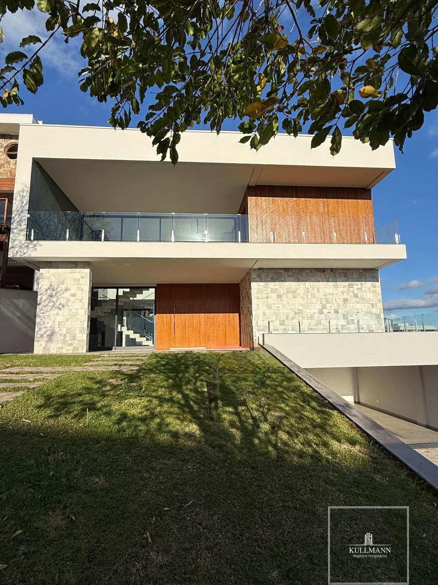 Residência de Alto Padrão – 470m²