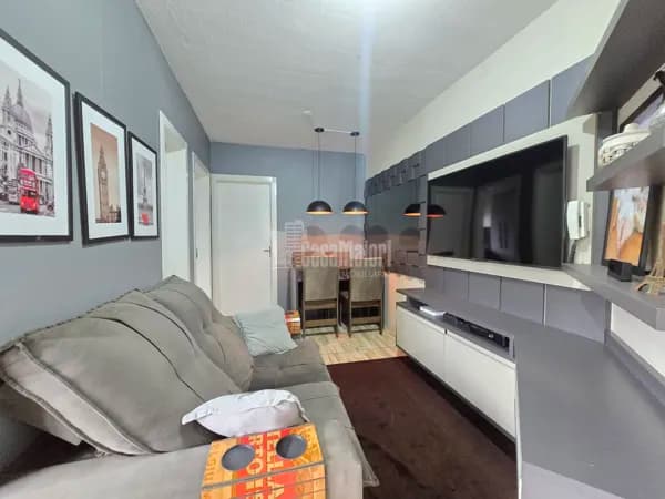 Apartamento mobiliado e equipado de 2 dormitórios
