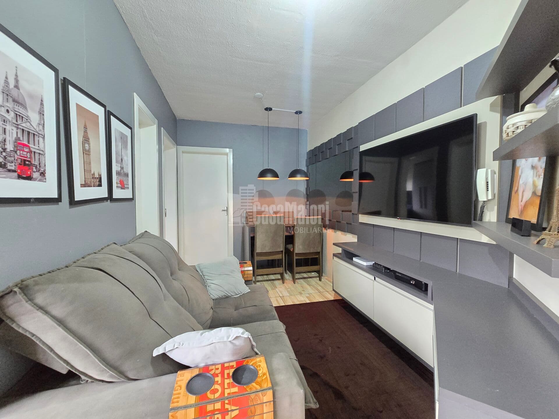 Apartamento mobiliado e equipado de 2 dormitórios