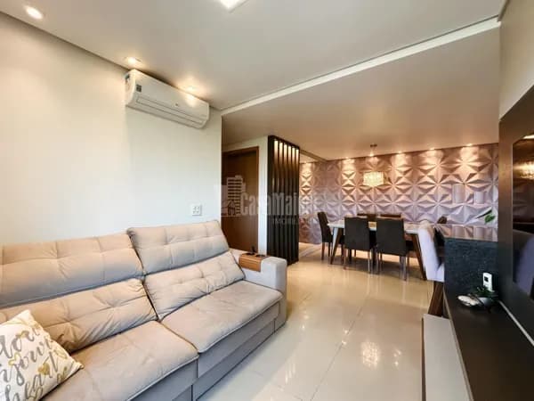Apartamento com ampla sacada e vista livre