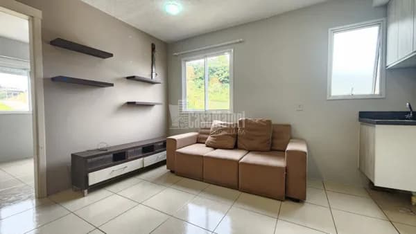 Apartamento semi-mobiliado de 2 dormitórios