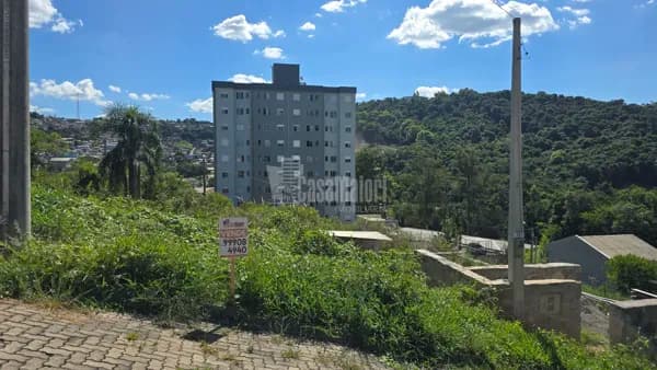 Terreno com 200 m² a venda no Loteamento Encosta do Sol!