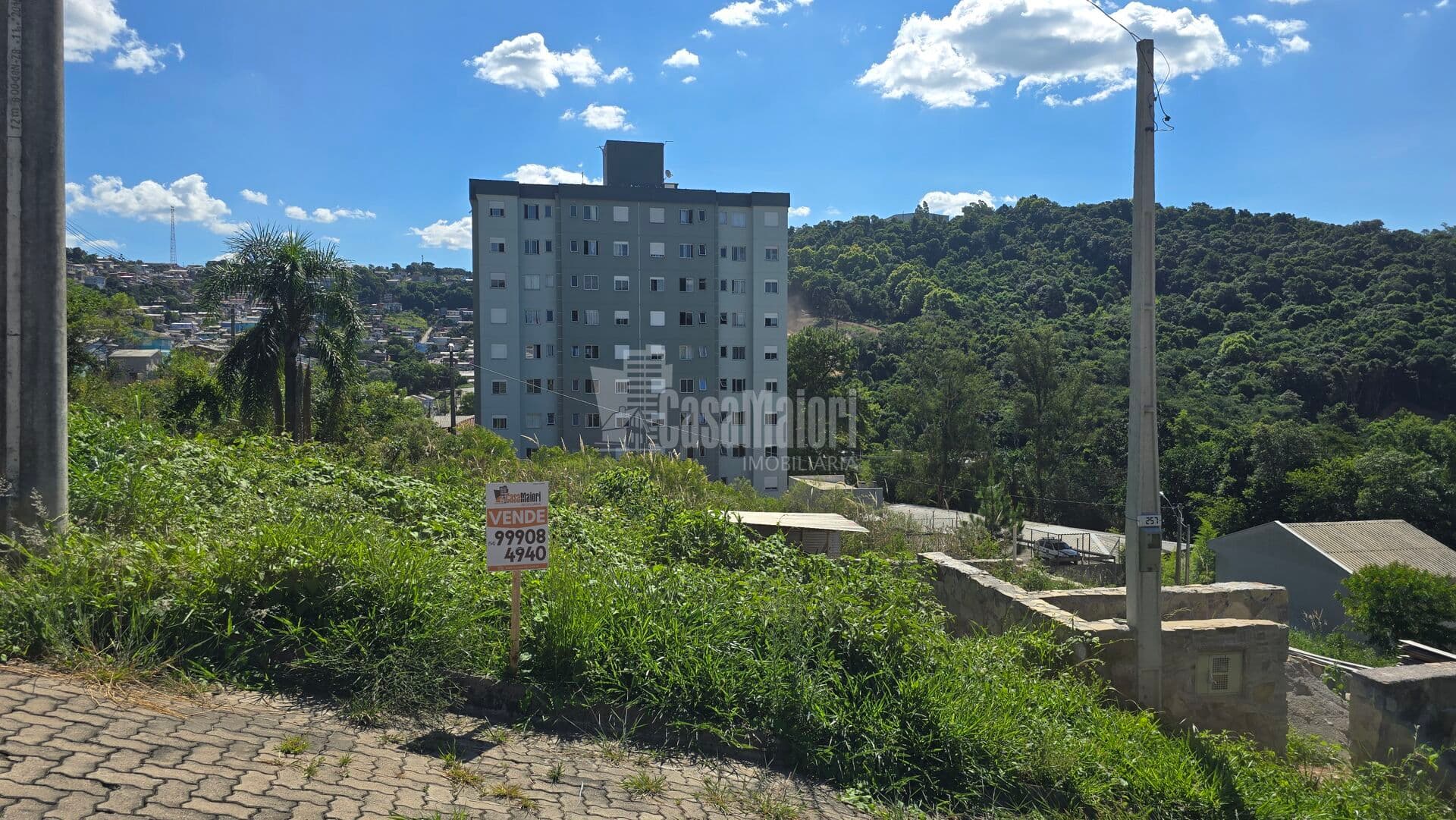 Terreno com 200 m² a venda no Loteamento Encosta do Sol!