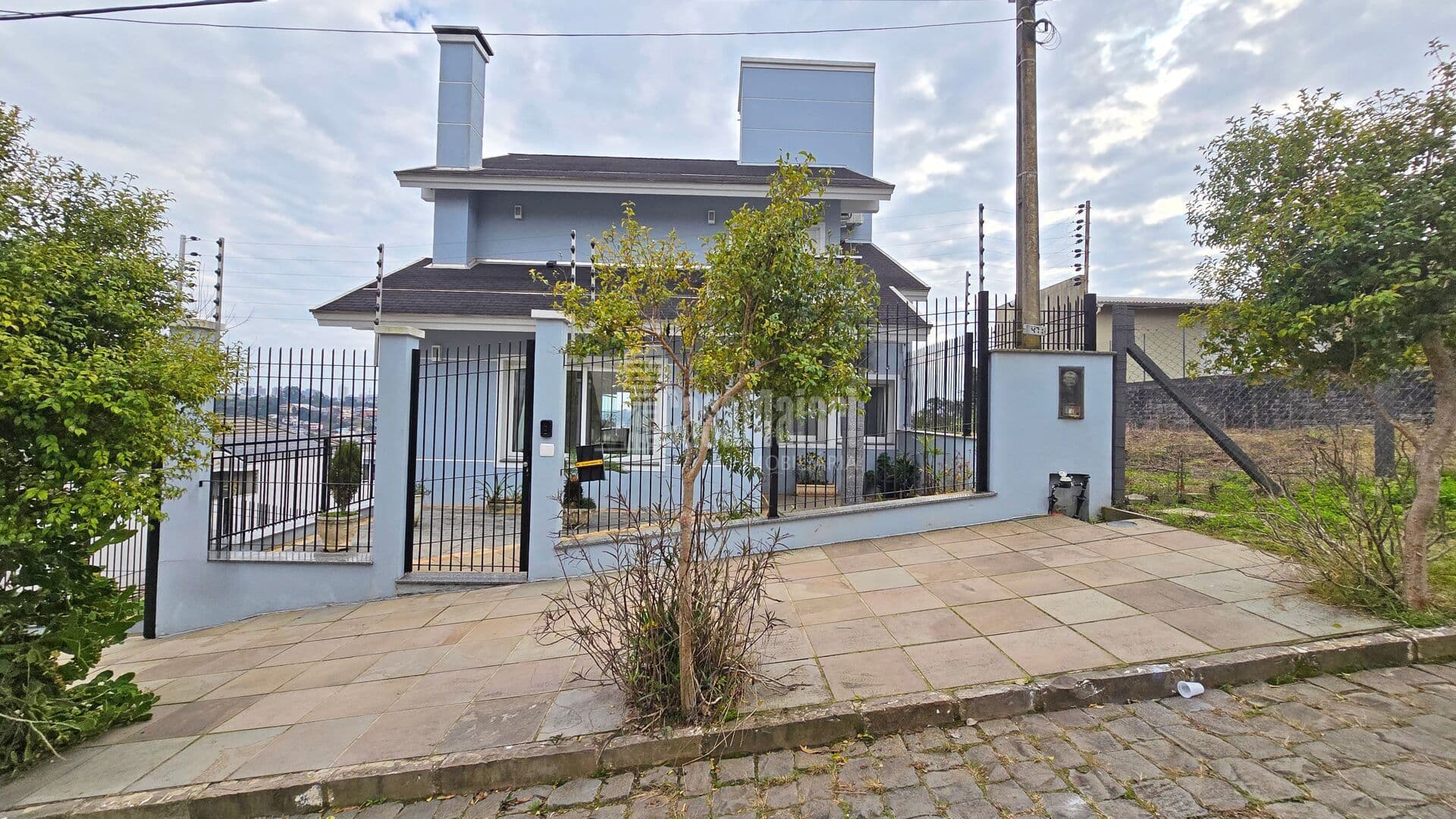 Casa Alto Padrão com 400m² e 4 dormitórios