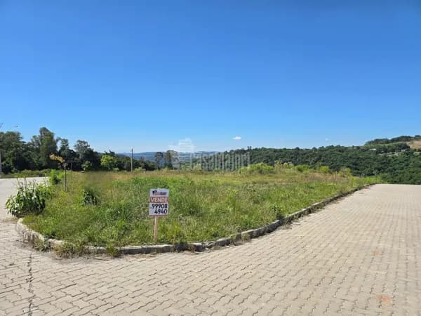 Terreno à venda no bairro São Roque em Bento Gonçalves/RS