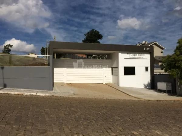 Terreno à venda no bairro Peterlongo em Garibaldi/RS