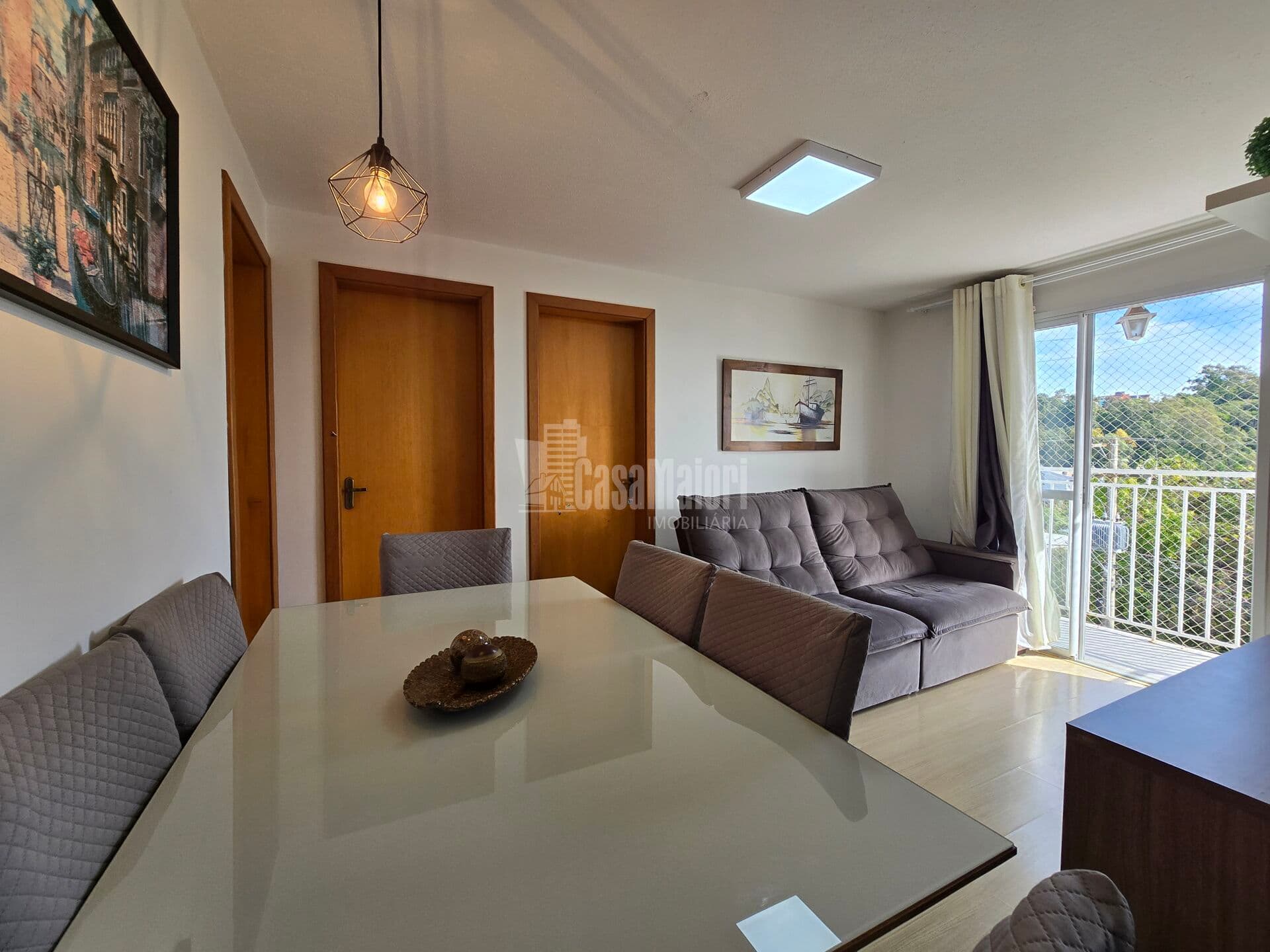 Apartamento semi-mobiliado a venda no Bairro São Roque!