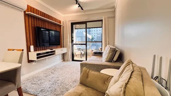 Apartamento semi-mobiliado de 2 dormitórios