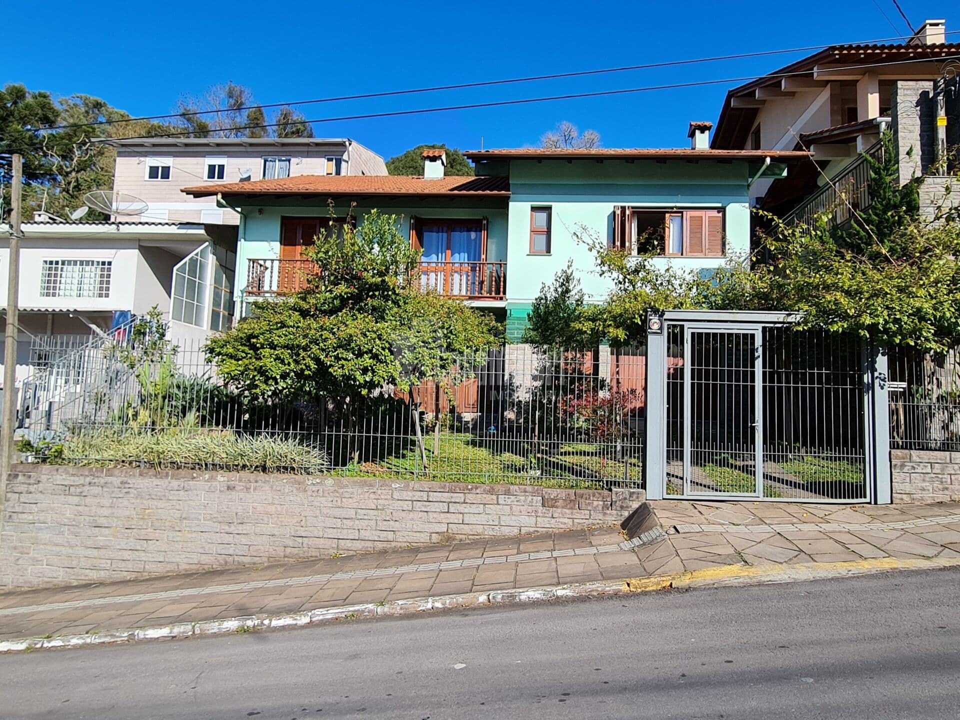 Casa à venda no bairro Universitário em Bento Gonçalves/RS