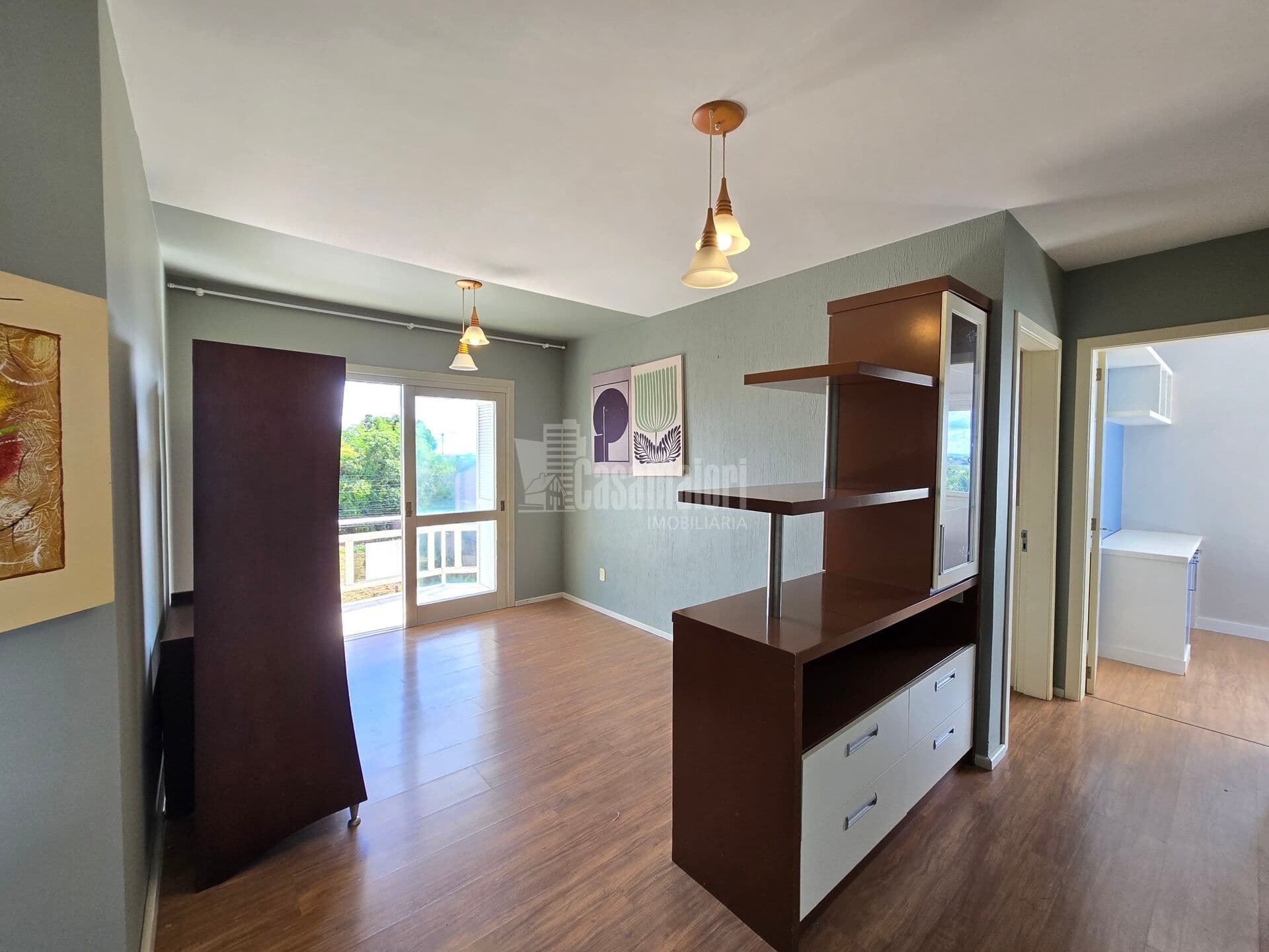 Amplo Apartamento semi-mobiliado no Bairro São Roque