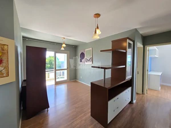 Amplo Apartamento semi-mobiliado no Bairro São Roque