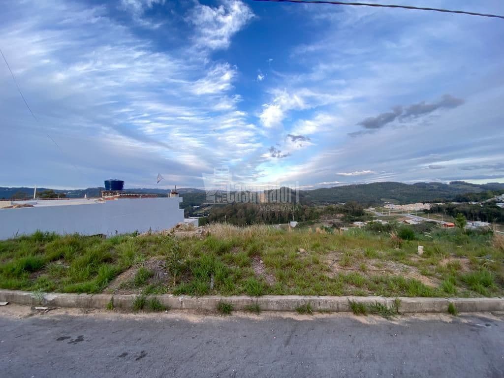 Terreno amplo no Loteamento Fátima de 12x36m
