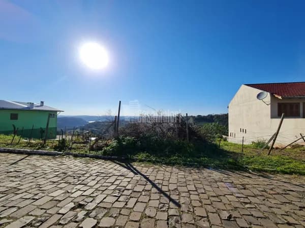 Terreno à venda no bairro São Roque em Bento Gonçalves/RS