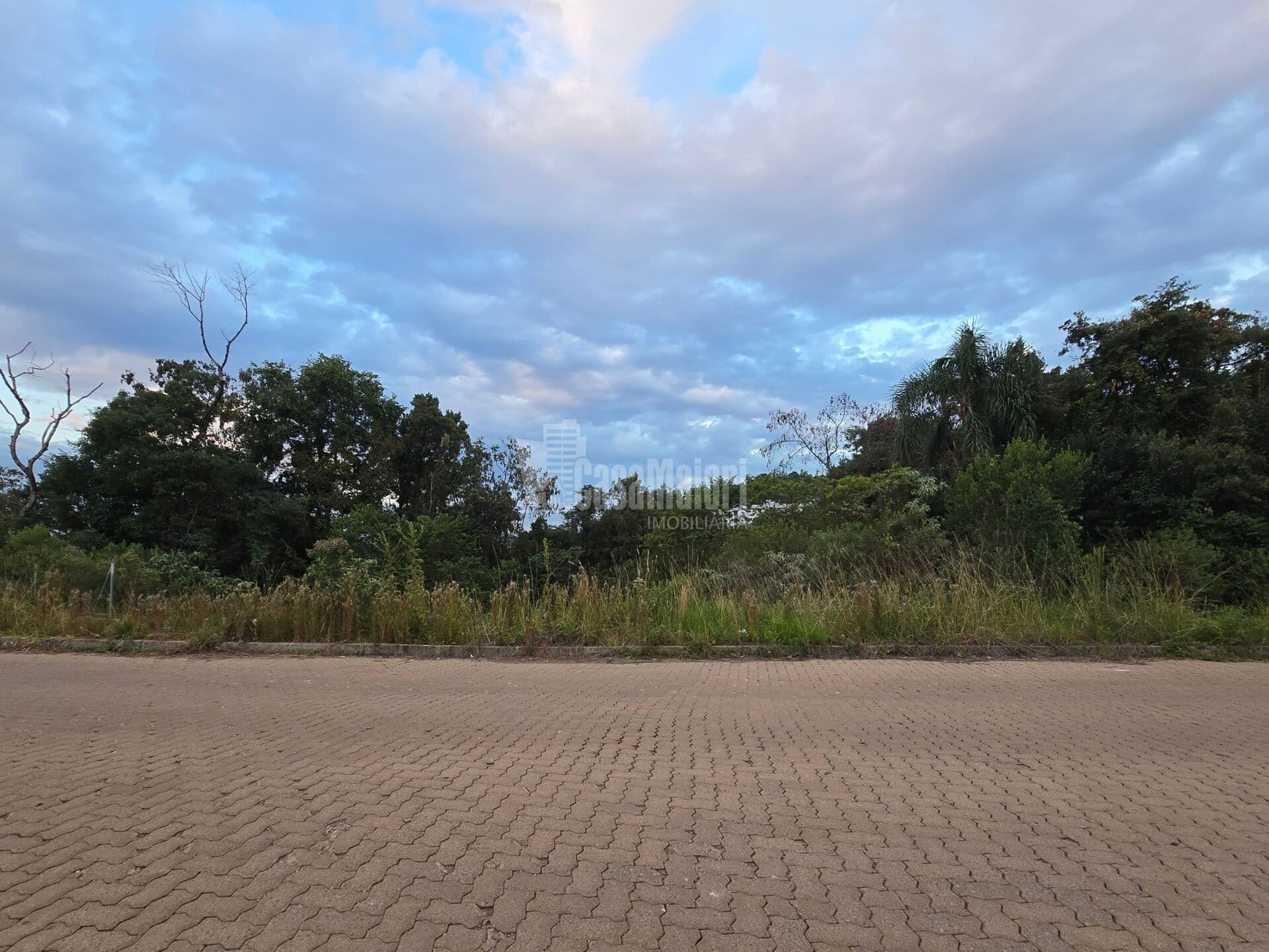 Terreno a venda no Bairro São Roque