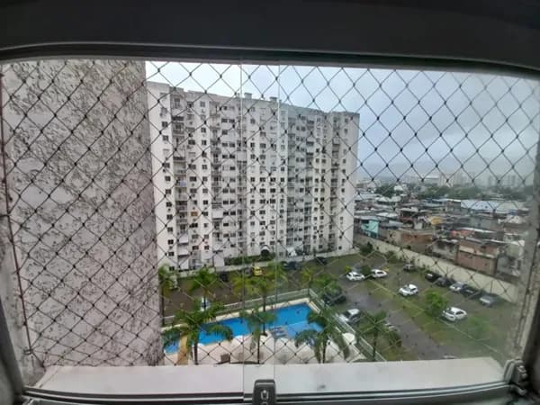 More ao lado do Norte shopping em apto de 2 quartos com suíte, banheiro social, sala grande, varanda e vaga de garagem.