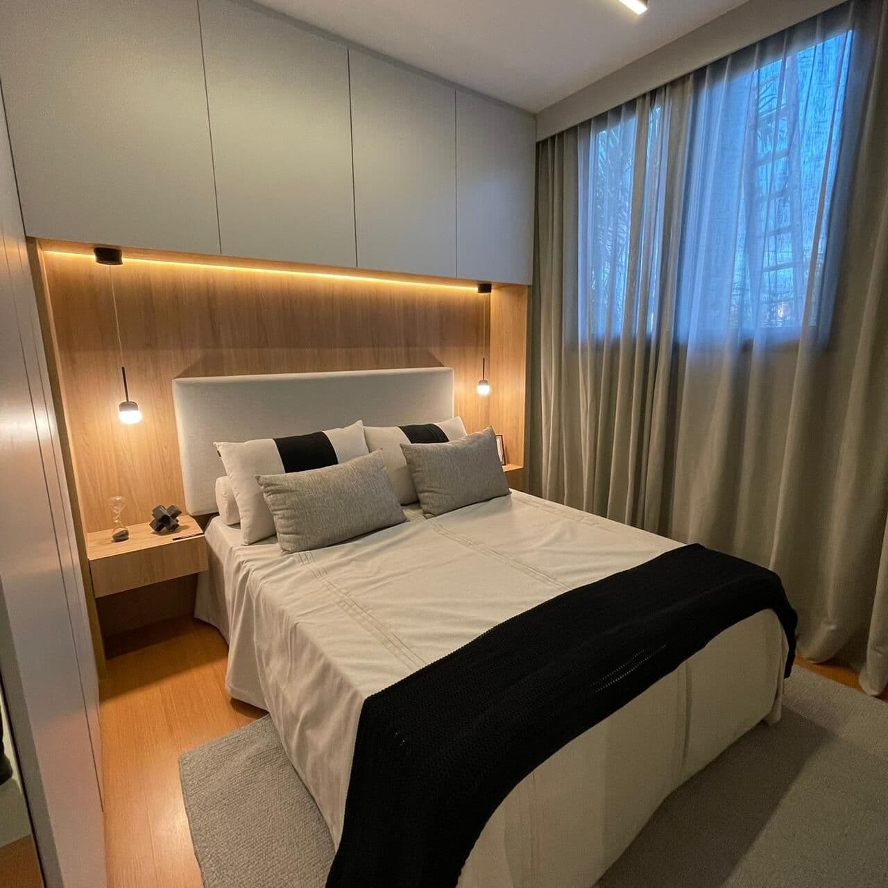 Apartamento 2 quartos com varanda e vaga ao lado da Barra