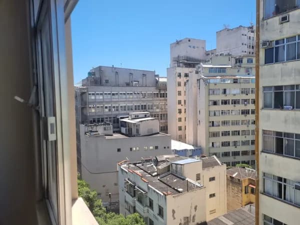 Studio Reformado na Rua Washington Luiz – Charme, Conforto e Praticidade