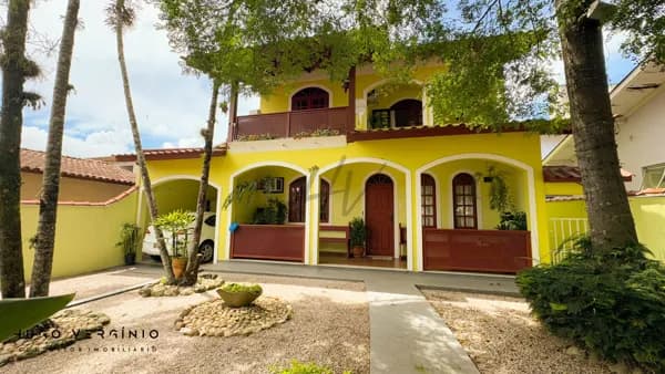 Casa 4 dorm e suite no Sertão do Maruim, São José/SC!