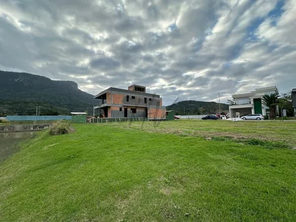 Terreno em Condominio
