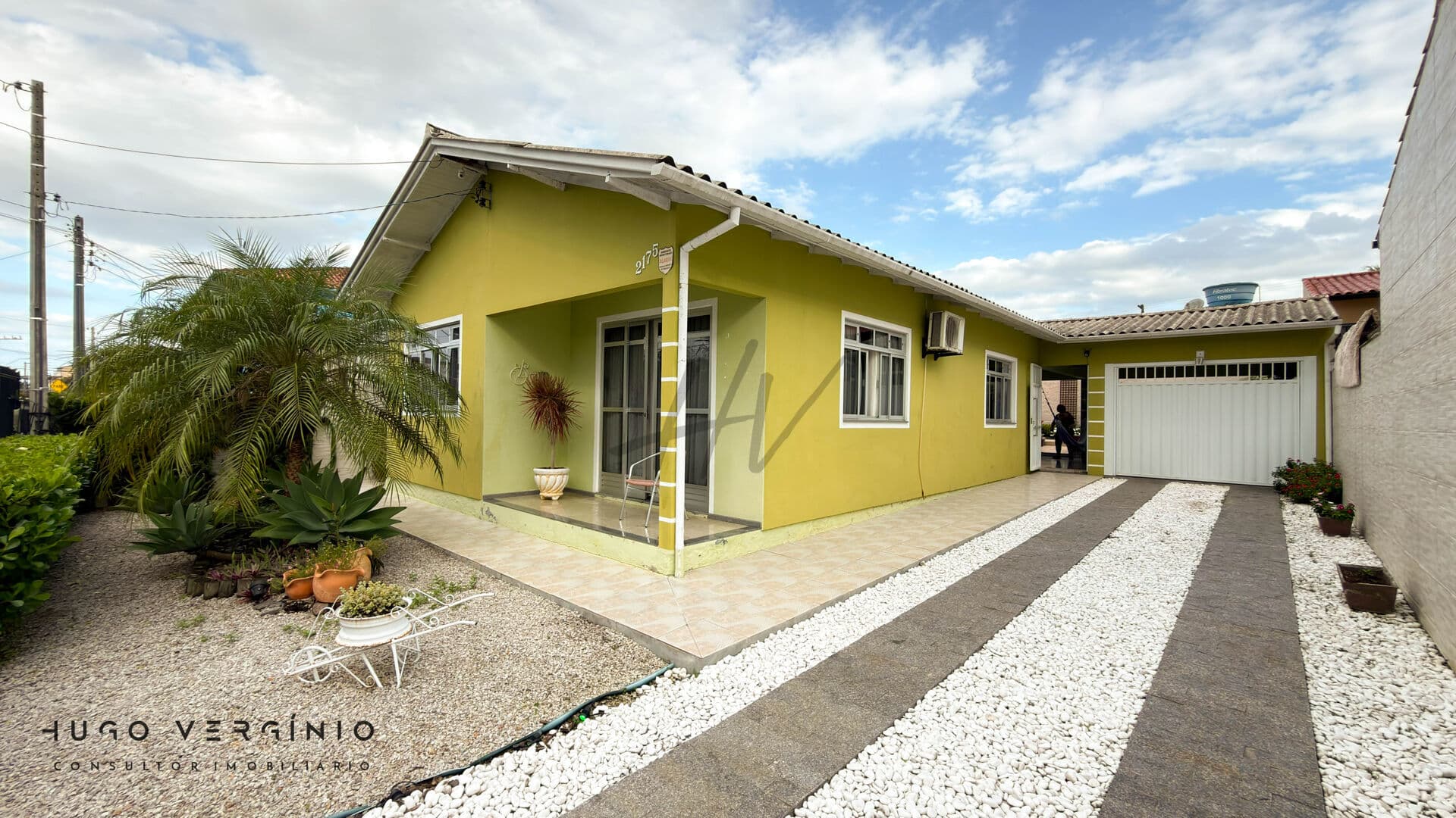 Casa com Piscina e Área Gourmet no Real Parque