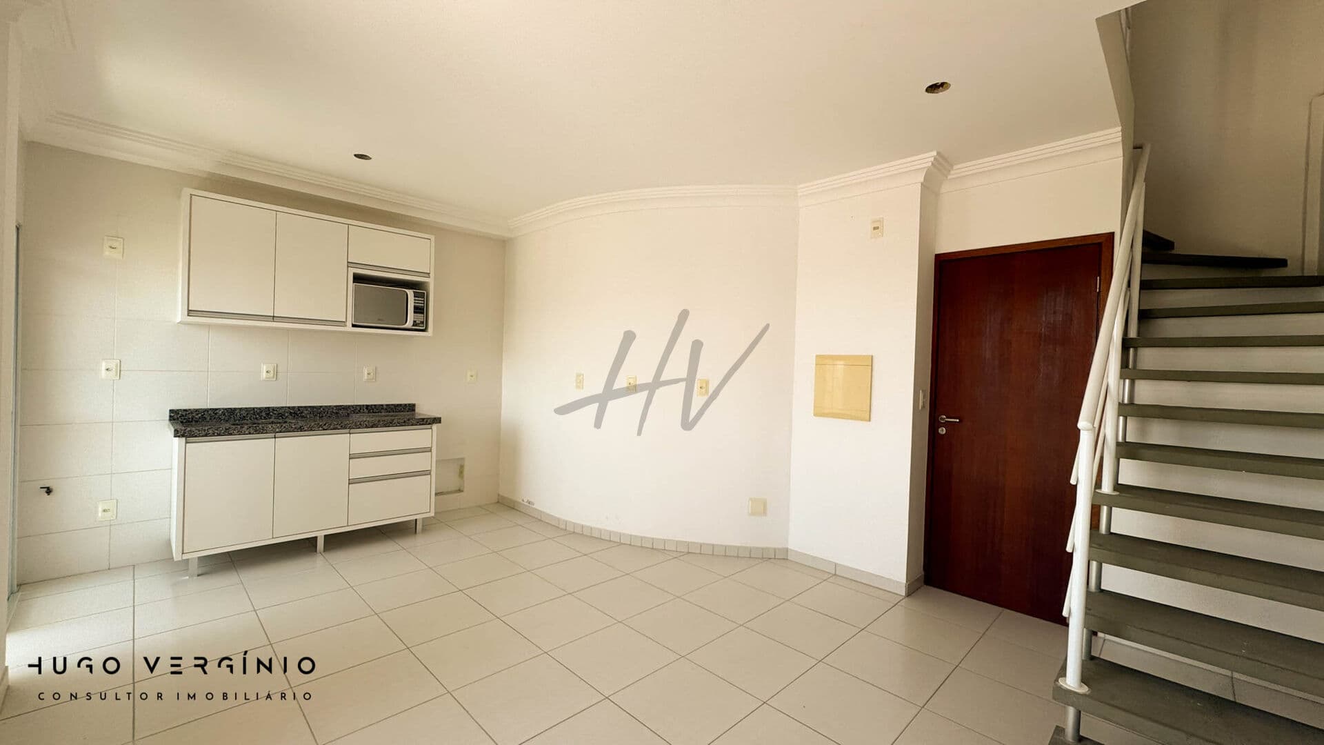 Duplex com 3 suítes e 2 vagas em Capoeiras - Florianópolis